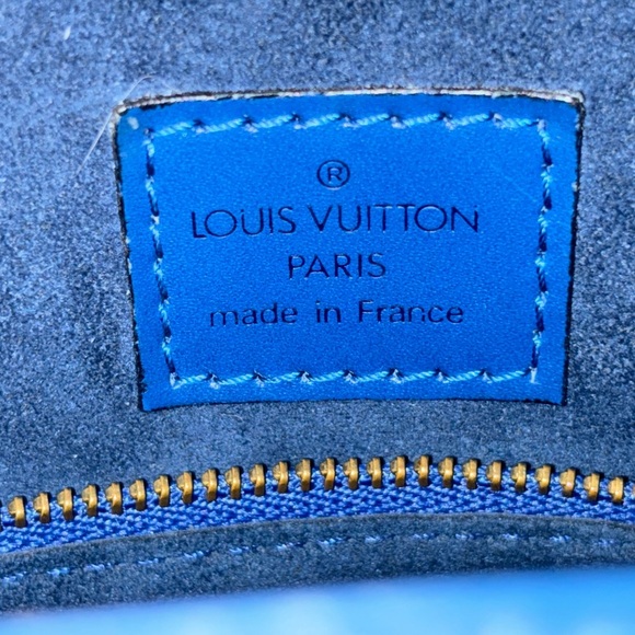 Louis Vuitton Blue Epi Pont Neuf With Chain & Lock 317 - Picture 10 of 12